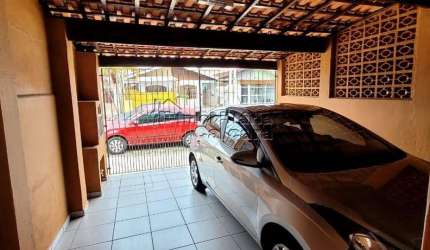 Casa com 01 dormitório no Maracanã, á 400 metros da praia!!!