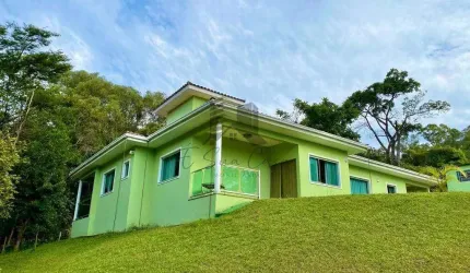 Casa em condomínio de alto padrão no Condomínio Nossa Fazenda
