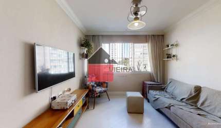 Apartamento amplo  muito bem distribuído  sala de estar e sala de jantar sala com janelões e muita