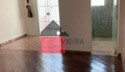 Ótimo Sobrado à venda, com 4 dormitórios, 2 banheiros, 1 vaga de garagem, reformado, Próximo do Par