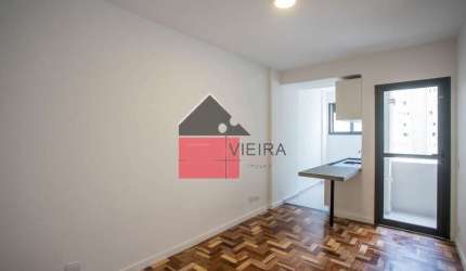 Apartamento para locação, Bela Vista, Apartamento de 42m², com sacada, repleto de armários, com sal
