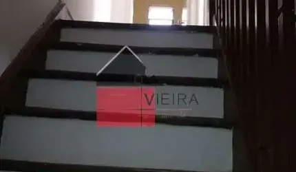 EXCELENTE OPORTUNIDADE PARA COMPRA - OTIMA CASA COMERCIAL COM 101m² - COM 4 SALAS E 2 BANHEIROS RUA