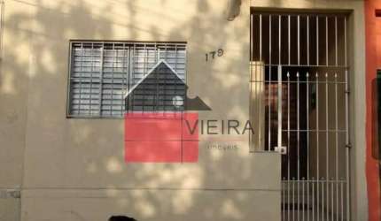 Casa à venda  3 dormitórios .
Próxima ao Largo do Cambuci 
REFORMADA por $ 580 mil