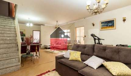 Casa à venda, Com uma planta considerada moderna e uma localização privilegiada, a apenas 550 metro