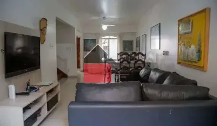 Casa à venda, Vila Mariana, 4 dormitorios, sendo 3 suites 2 banheiros,  churrasqueira  2 vags, exce