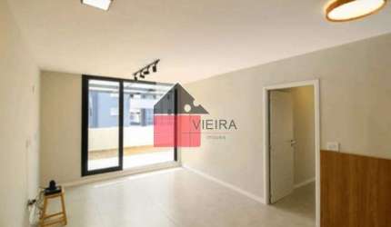 Apartamento Próximo do metrô Fradique Coutinho, próximo à avenida Rebouças, Brasil e Faria Lima, à
