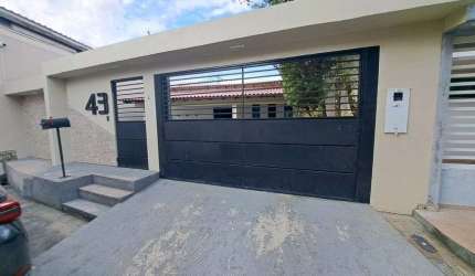 Casa de condomínio térrea Condomínio Haydea III, 03 suítes, mobiliada, ao lado so Shopping Amazonas