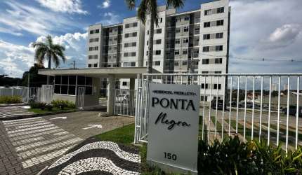 Apartamento 3 quartos, mobiliado, Bairro Ponta Negra, andar alto, 02 vagas de Garagem
