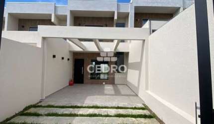Sobrado com 3 quartos, sendo 1 suíte, na Vila Liane