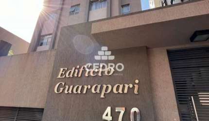 Apartamento com 3 quartos, sendo 1 suíte, no Centro