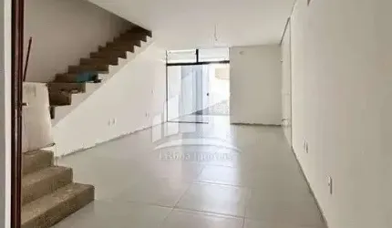 Geminado de 126 m2 a venda no bairro Vila Nova !!
