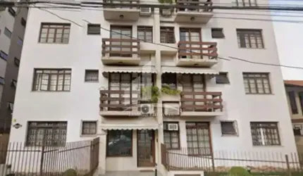 Apartamento térreo com 2 quartos no Santo Antônio!