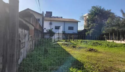 Terreno à venda no Costa e Silva