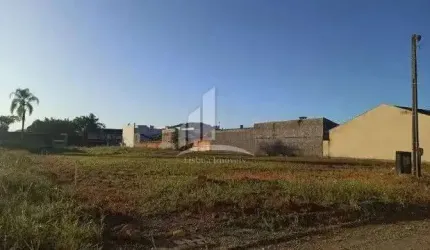 Terreno plano medindo 13m x 54m no bairro Vila Nova !!