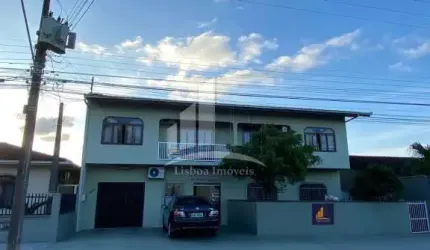 Sobrado (2 casas independentes) com sala comercial Iririu