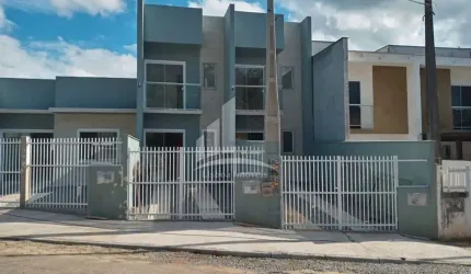 Sobrado geminado NOVO no Floresta!