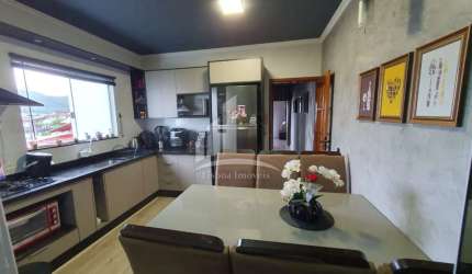 Apartamento semimobiliado a venda no bairro Aventureiro !!