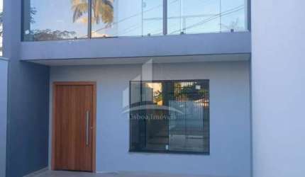 Casa geminada de 102 m2 com suíte a venda no bairro Boa Vista !!