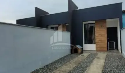 Geminado semimobiliado planta baixa no Vila Nova!