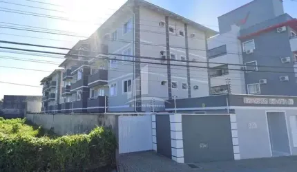 Apartamento semimobiliado no Santo Antônio!