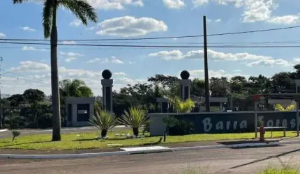 TERRENO EM CONDOMÍNIO