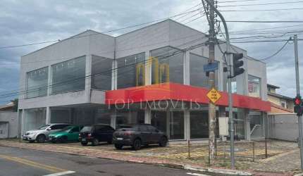 Ponto comercial com 671m2 de area construida na Av. barbacena