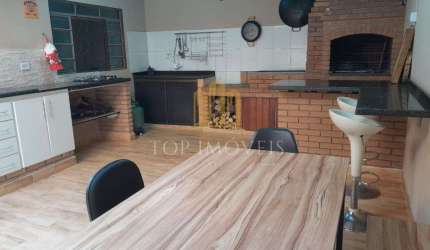 Lindo sobrado de 3 dormitorios com 1 suite e area gourmet no Bosque do Ipes Zona Sul de Sao Jose dos Campos