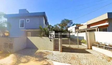 Ótima opção para morar ou investir em Atibaia casa com 2 dorms e lazer privativo no Jardim Santo Antônio – R$ 470 mil