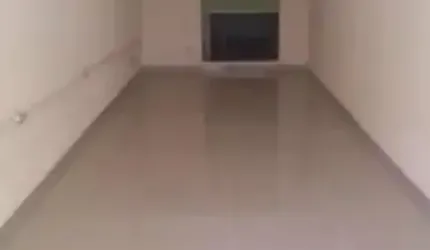 Salão sobrado No Centro.