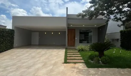 Casa Condomínio Terra Vista.