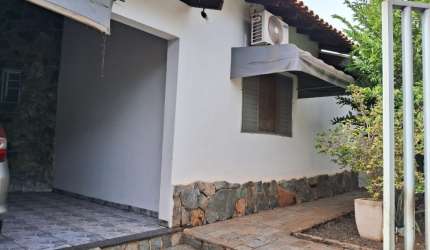 Casa Jardim Yolanda.