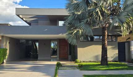 Casa Condomínio Golden Park.