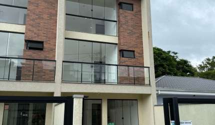 EXCELENTE TRIPLEX A DUAS QUADRAS DO MAR – BALNEÁRIO MONÇÕES