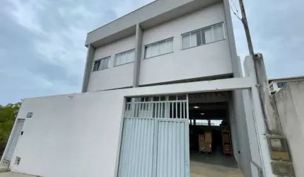 Galpão com salas e estoque à venda, com toda infra estrutura para sua empresa e logística perfeita, em Guarapari ES.