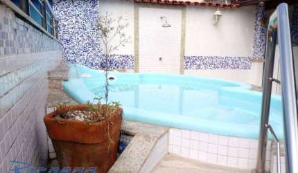 Casa Duplex Á Venda 3 Quartos - Praia do Morro Guarapari-ES.