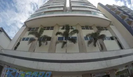 Apartamento à Venda com 3 Quartos frente mar na Praia do Morro Guarapari-ES