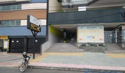 LOJA DE FRENTE PARA MAR COM 812 M2 À VENDA