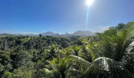 CHÁCARA À VENDA A POUCOS QUILÔMETROS DA PRAIA DO MORRO COM CASA EM CONSTRUÇÃO. TERRENO COM MAIS DE 5 MIL METROS QUADRADOS E UMA VISTA DE SURPREENDER!