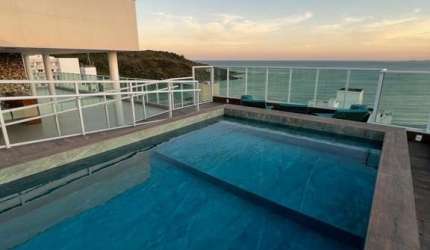 Apartamento à venda na Praia do Morro, Guarapari-ES: 3 quartos, 1 suíte, vista mar e lazer completo. Mobiliado e decorado. Venha conferir!