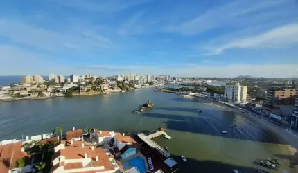 Cobertura de frente para a praia à venda na Prainha de Muquiçaba - Guarapari ES.