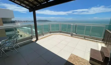 Cobertura à venda na orla da Praia do Morro, mobiliada, 3 suites e 3 vagas de garagem.