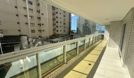 Apartamento 3 quartos à venda com vista para o mar da Praia do Morro, Guarapari ES. Área externa com espaço gourmet privativo