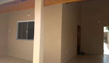 Casa no centro de Quadra, 2 quartos (1 suíte)