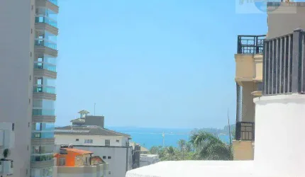 Enseada - Cobertura com piscina e churrasqueira em região nobre da Enseada.