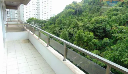 Praia de Pitangueiras, 50 metros da praia, local nobre, amplo apartamento com 03 dormitórios sendo 01 suíte