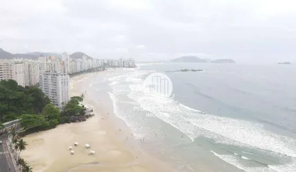 Excelente cobertura a beira mar na Praia das Astúrias