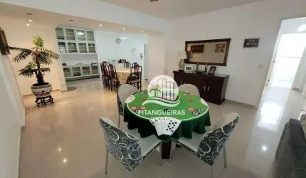 APARTAMENTO AMPLO COM 3DORMITÓRIOS, 1 SUÍTE, PEQUENA VISTA PARA O MAR, 1 VAGA PARA AUTO