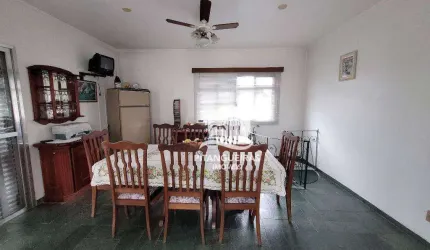Tombo: Localização Privilegiada - Cobertura Duplex com Ampla Área Externa