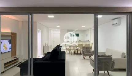 Casa alto padrão em condomínio fechado próximo à Praia na Enseada