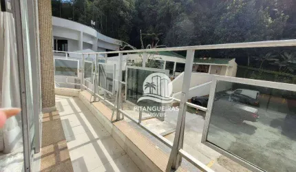 Apartamento reformado de 3 dormitórios sendo 2 suites na Praia das Pitangueiras.
